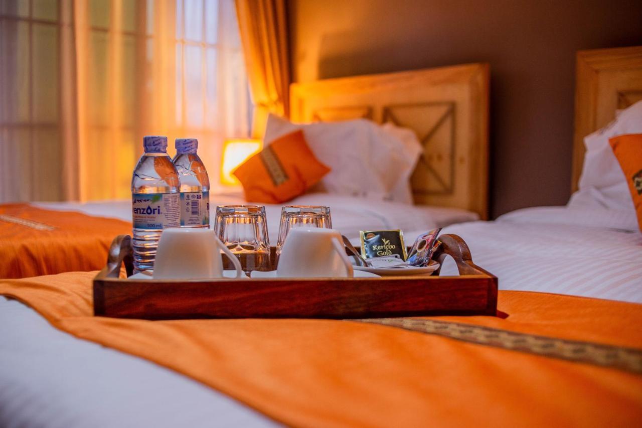 Savannah Suites Lubowa ภายนอก รูปภาพ